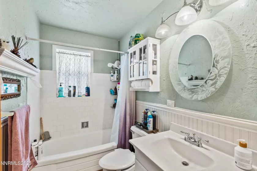 2450 Pinter, South Lake Tahoe, California 96150, 4 Bedrooms Bedrooms, ,3 BathroomsBathrooms,Residential,Residential,Pinter,250050311