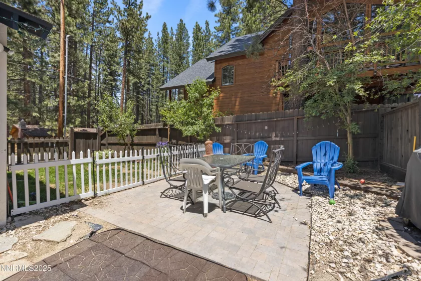 2450 Pinter, South Lake Tahoe, California 96150, 4 Bedrooms Bedrooms, ,3 BathroomsBathrooms,Residential,Residential,Pinter,250050311