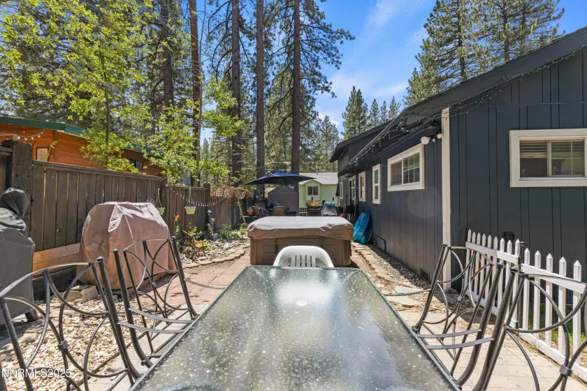 2450 Pinter, South Lake Tahoe, California 96150, 4 Bedrooms Bedrooms, ,3 BathroomsBathrooms,Residential,Residential,Pinter,250050311