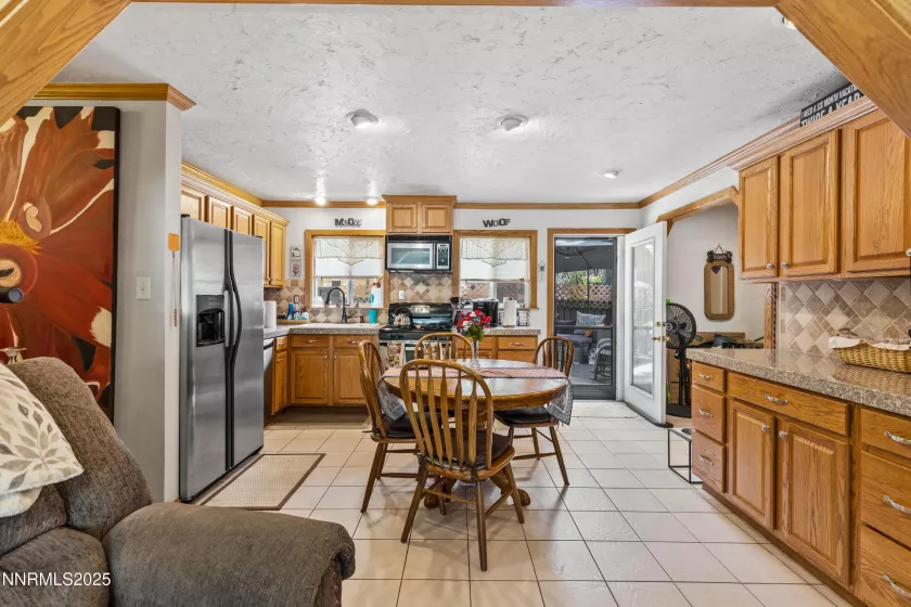 2450 Pinter, South Lake Tahoe, California 96150, 4 Bedrooms Bedrooms, ,3 BathroomsBathrooms,Residential,Residential,Pinter,250050311