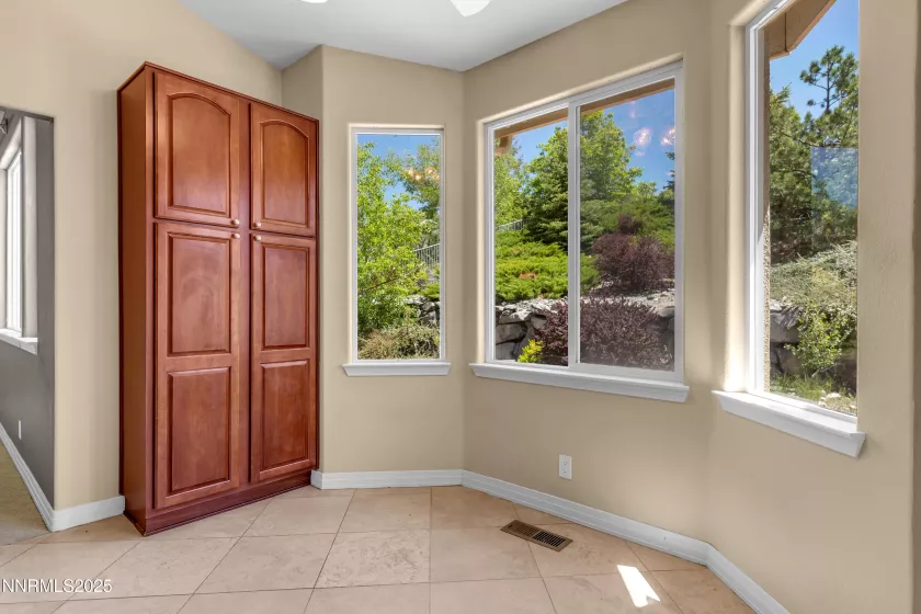 7135 Windstar, Reno, Nevada 89523, 3 Bedrooms Bedrooms, ,2 BathroomsBathrooms,Residential,Residential,Windstar,250050322