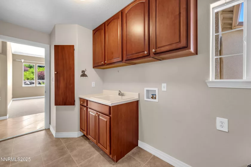 7135 Windstar, Reno, Nevada 89523, 3 Bedrooms Bedrooms, ,2 BathroomsBathrooms,Residential,Residential,Windstar,250050322