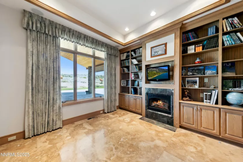 Bedroom/Den Suite