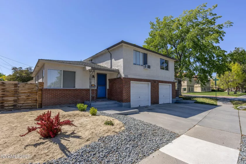 1001 Lander, Reno, Nevada 89509, ,Residential Income,Residential,Lander,250050327