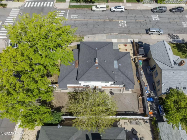 1001 Lander, Reno, Nevada 89509, ,Residential Income,Residential,Lander,250050327