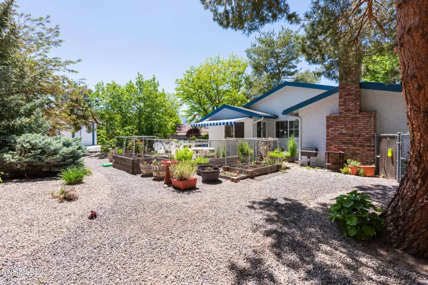 1745 Fir Tree, Minden, Nevada 89423, 3 Bedrooms Bedrooms, ,2 BathroomsBathrooms,Residential,Residential,Fir Tree,250050275