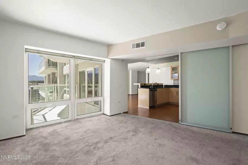 255 Sierra, Reno, Nevada 89501, 1 Bedroom Bedrooms, ,2 BathroomsBathrooms,Residential,Residential,Sierra,250050342
