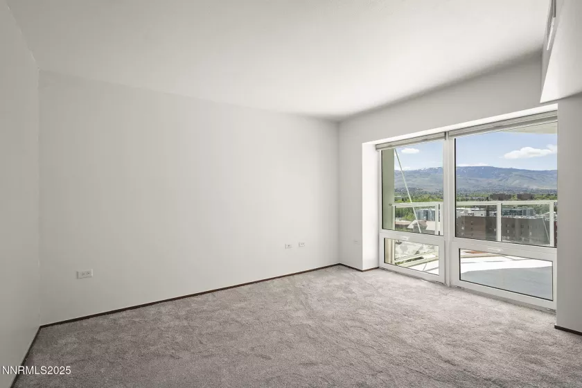 255 Sierra, Reno, Nevada 89501, 1 Bedroom Bedrooms, ,2 BathroomsBathrooms,Residential,Residential,Sierra,250050342