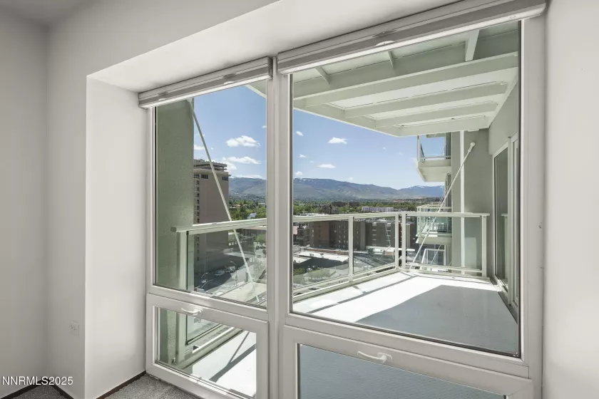 255 Sierra, Reno, Nevada 89501, 1 Bedroom Bedrooms, ,2 BathroomsBathrooms,Residential,Residential,Sierra,250050342