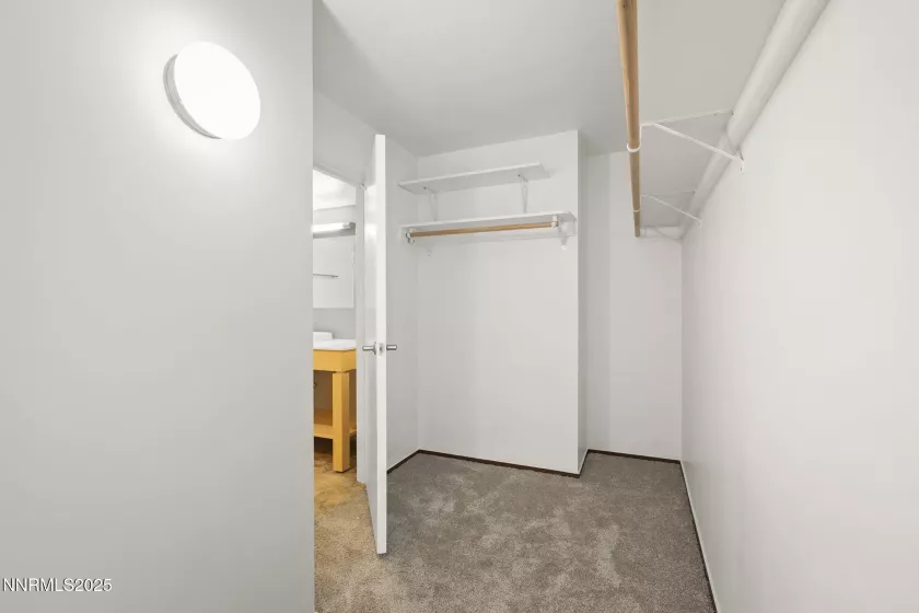 255 Sierra, Reno, Nevada 89501, 1 Bedroom Bedrooms, ,2 BathroomsBathrooms,Residential,Residential,Sierra,250050342