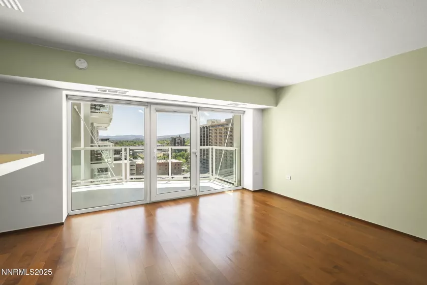 255 Sierra, Reno, Nevada 89501, 1 Bedroom Bedrooms, ,2 BathroomsBathrooms,Residential,Residential,Sierra,250050342