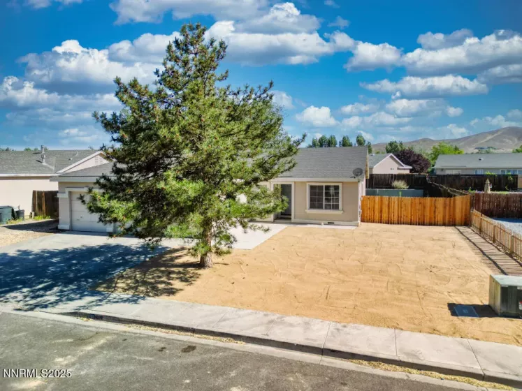 1563 Maria, Fernley, Nevada 89408, 4 Bedrooms Bedrooms, ,2 BathroomsBathrooms,Residential,Residential,Maria,250050290