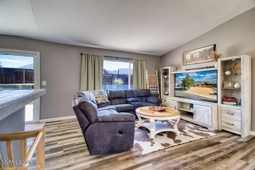 1563 Maria, Fernley, Nevada 89408, 4 Bedrooms Bedrooms, ,2 BathroomsBathrooms,Residential,Residential,Maria,250050290