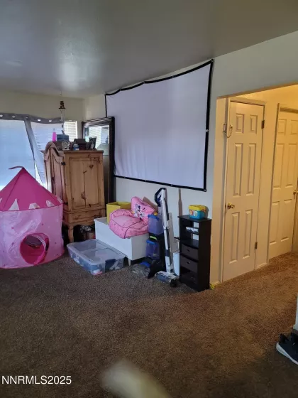 135 Curry, Fernley, Nevada 89408, ,Residential Income,Residential,Curry,250050291