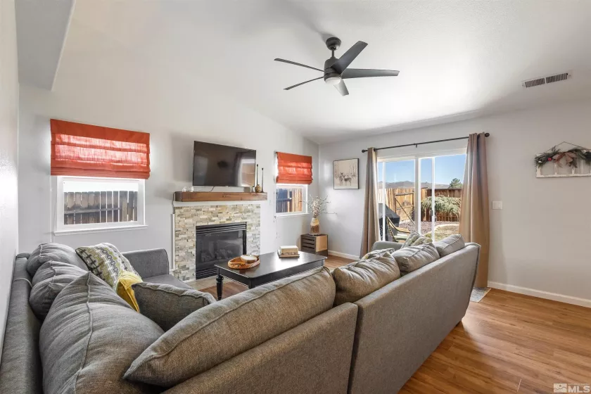 9834 Suncrest, Reno, Nevada 89506, 4 Bedrooms Bedrooms, ,2 BathroomsBathrooms,Residential,Residential,Suncrest,250003129