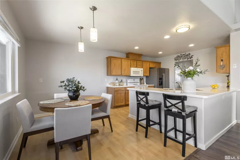 9834 Suncrest, Reno, Nevada 89506, 4 Bedrooms Bedrooms, ,2 BathroomsBathrooms,Residential,Residential,Suncrest,250003129