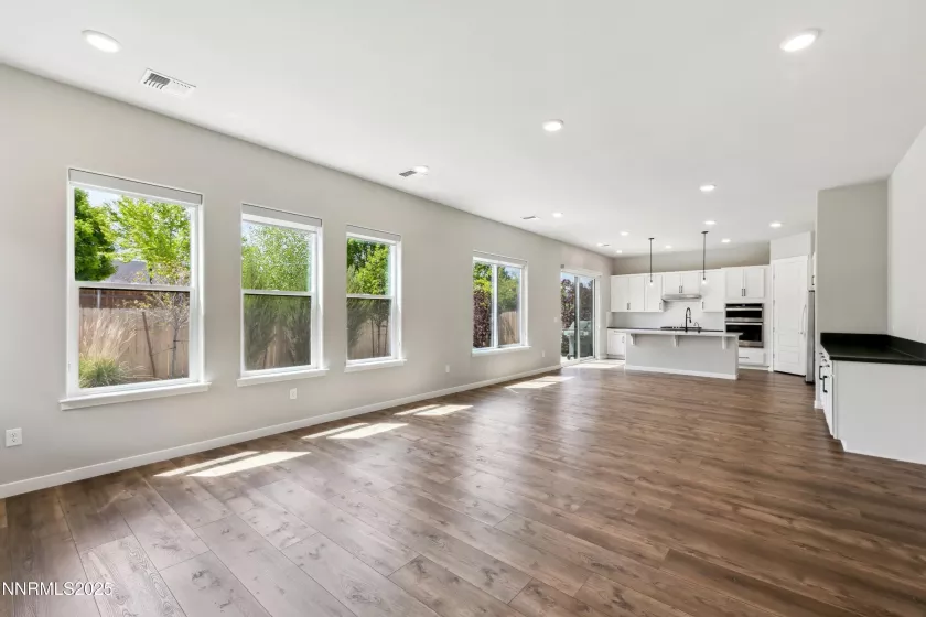 9621 Lane Garrett, Reno, Nevada 89511, 4 Bedrooms Bedrooms, ,4 BathroomsBathrooms,Residential,Residential,Lane Garrett,250050369
