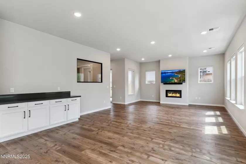 9621 Lane Garrett, Reno, Nevada 89511, 4 Bedrooms Bedrooms, ,4 BathroomsBathrooms,Residential,Residential,Lane Garrett,250050369