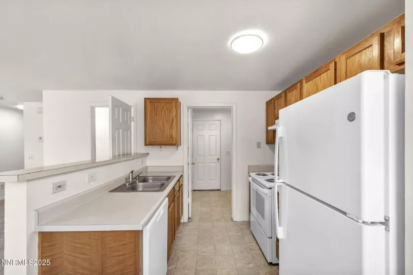 3932-3936 Village, Carson City, Nevada 89701, ,Residential Income,Residential,Village,250050375