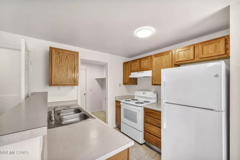 3932-3936 Village, Carson City, Nevada 89701, ,Residential Income,Residential,Village,250050375
