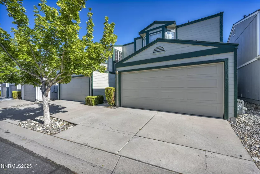 3932-3936 Village, Carson City, Nevada 89701, ,Residential Income,Residential,Village,250050375