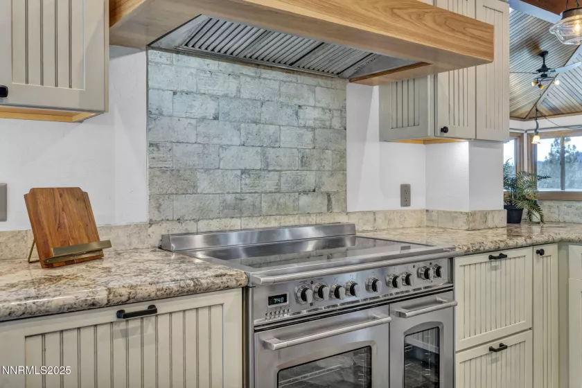 517 Driver, Incline Village, Nevada 89451, 6 Bedrooms Bedrooms, ,5 BathroomsBathrooms,Residential,Residential,Driver,250050376
