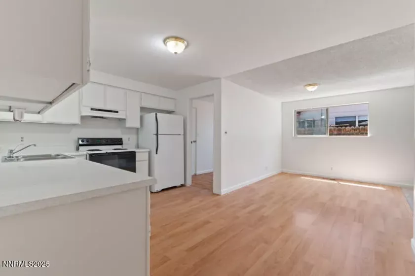 2995 Santa Ana, Reno, Nevada 89502, 3 Bedrooms Bedrooms, ,2 BathroomsBathrooms,Residential,Residential,Santa Ana,250050379