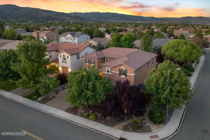 400 Sondrio, Reno, Nevada 89521, 5 Bedrooms Bedrooms, ,3 BathroomsBathrooms,Residential,Residential,Sondrio,250050380