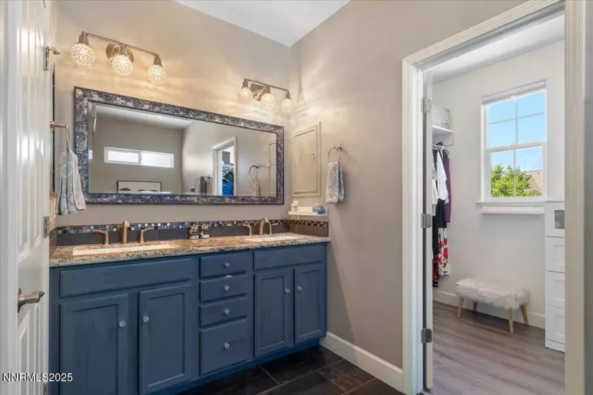 400 Sondrio, Reno, Nevada 89521, 5 Bedrooms Bedrooms, ,3 BathroomsBathrooms,Residential,Residential,Sondrio,250050380