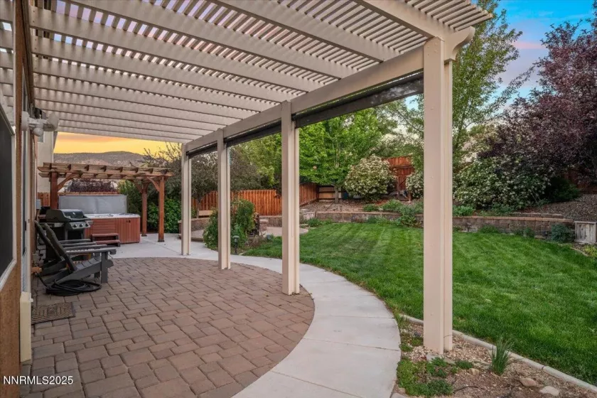 400 Sondrio, Reno, Nevada 89521, 5 Bedrooms Bedrooms, ,3 BathroomsBathrooms,Residential,Residential,Sondrio,250050380
