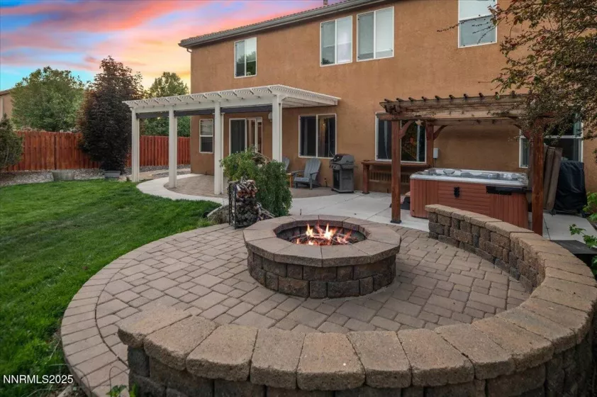 400 Sondrio, Reno, Nevada 89521, 5 Bedrooms Bedrooms, ,3 BathroomsBathrooms,Residential,Residential,Sondrio,250050380