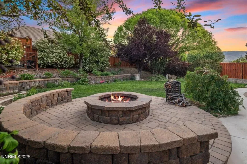 400 Sondrio, Reno, Nevada 89521, 5 Bedrooms Bedrooms, ,3 BathroomsBathrooms,Residential,Residential,Sondrio,250050380