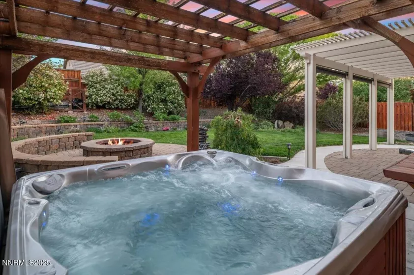 400 Sondrio, Reno, Nevada 89521, 5 Bedrooms Bedrooms, ,3 BathroomsBathrooms,Residential,Residential,Sondrio,250050380