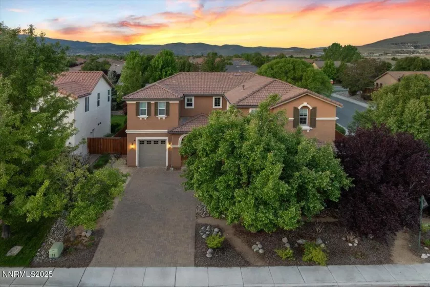 400 Sondrio, Reno, Nevada 89521, 5 Bedrooms Bedrooms, ,3 BathroomsBathrooms,Residential,Residential,Sondrio,250050380