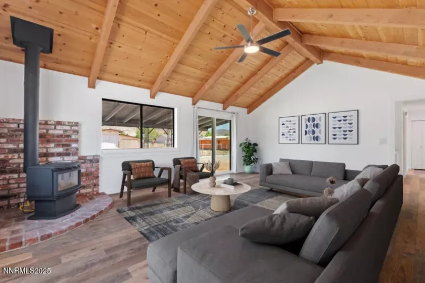 1358 Downs, Minden, Nevada 89423, 3 Bedrooms Bedrooms, ,2 BathroomsBathrooms,Residential,Residential,Downs,250050270