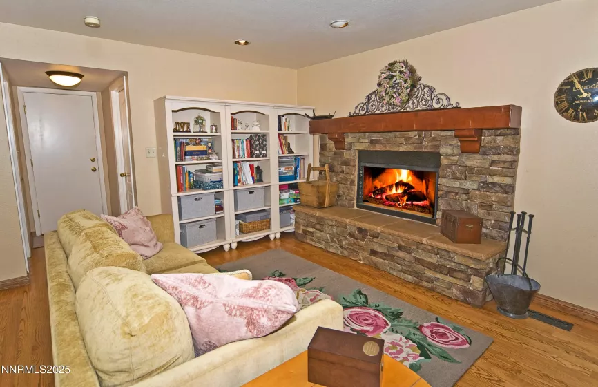 4115 Willowsprings, Reno, Nevada 89519, 3 Bedrooms Bedrooms, ,3 BathroomsBathrooms,Residential,Residential,Willowsprings,250050382