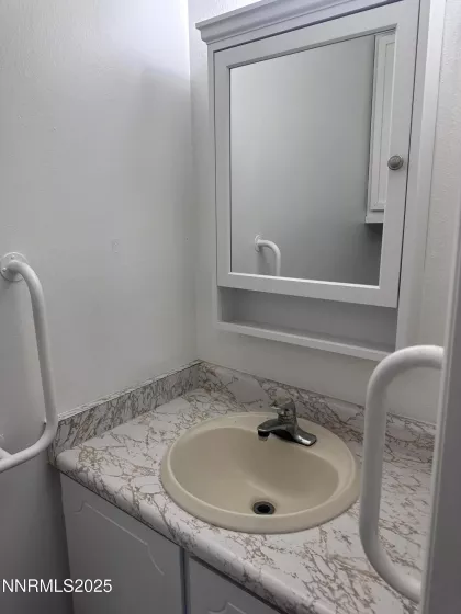528 Smithridge, Reno, Nevada 89502, 3 Bedrooms Bedrooms, ,2 BathroomsBathrooms,Residential,Residential,Smithridge,250050383