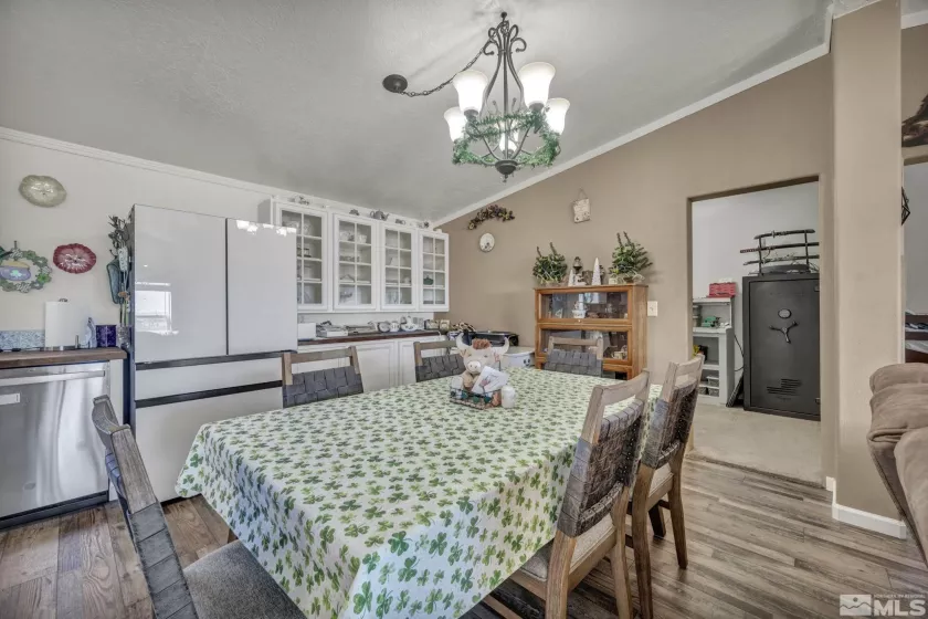 1575 Quince, Silver Springs, Nevada 89429, 6 Bedrooms Bedrooms, ,3 BathroomsBathrooms,Residential,Residential,Quince,250004278