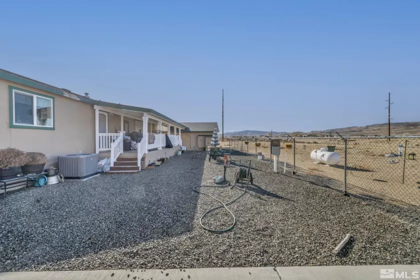 1575 Quince, Silver Springs, Nevada 89429, 6 Bedrooms Bedrooms, ,3 BathroomsBathrooms,Residential,Residential,Quince,250004278