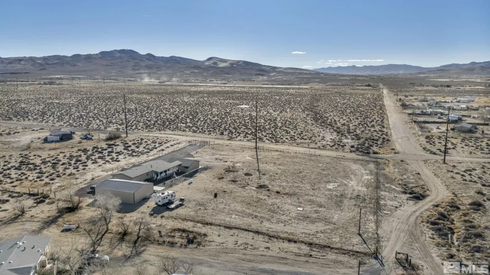 1575 Quince, Silver Springs, Nevada 89429, 6 Bedrooms Bedrooms, ,3 BathroomsBathrooms,Residential,Residential,Quince,250004278