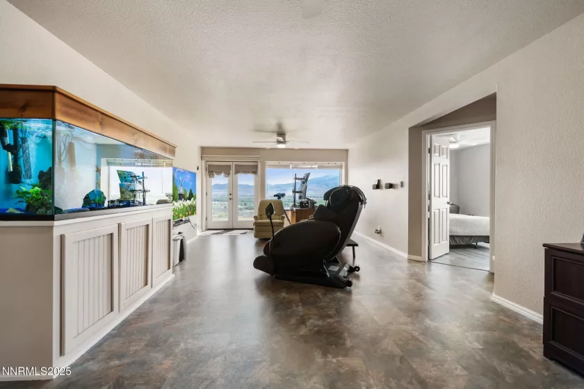 40 Flowery, Dayton, Nevada 89403, ,4 BathroomsBathrooms,Residential,Residential,Flowery,250050392