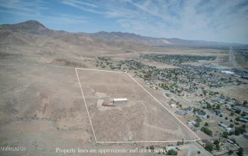 40 Flowery, Dayton, Nevada 89403, ,4 BathroomsBathrooms,Residential,Residential,Flowery,250050392