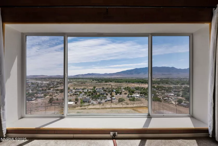 40 Flowery, Dayton, Nevada 89403, ,4 BathroomsBathrooms,Residential,Residential,Flowery,250050392