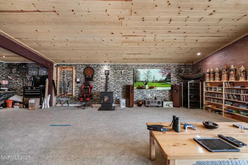 40 Flowery, Dayton, Nevada 89403, ,4 BathroomsBathrooms,Residential,Residential,Flowery,250050392