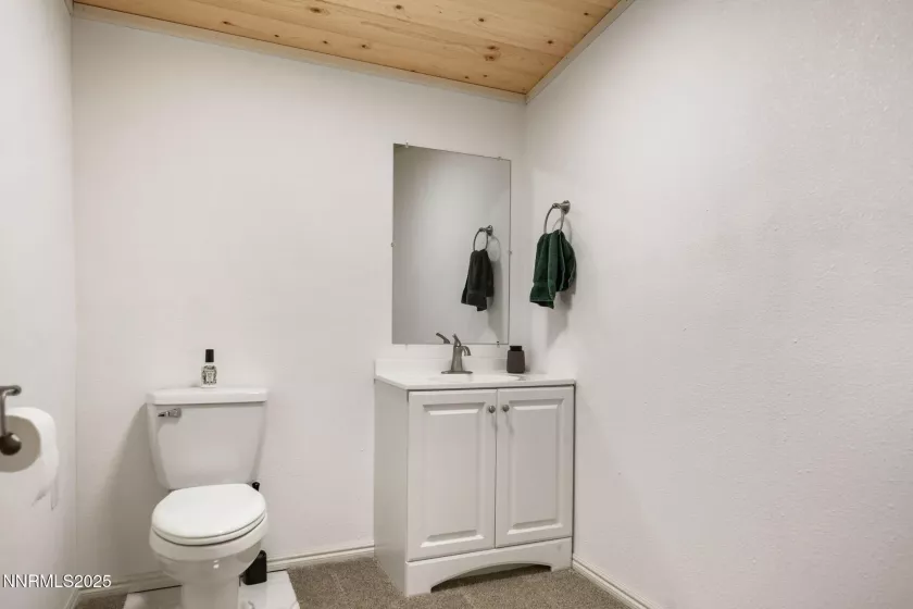40 Flowery, Dayton, Nevada 89403, ,4 BathroomsBathrooms,Residential,Residential,Flowery,250050392