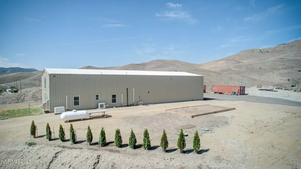 40 Flowery, Dayton, Nevada 89403, ,4 BathroomsBathrooms,Residential,Residential,Flowery,250050392