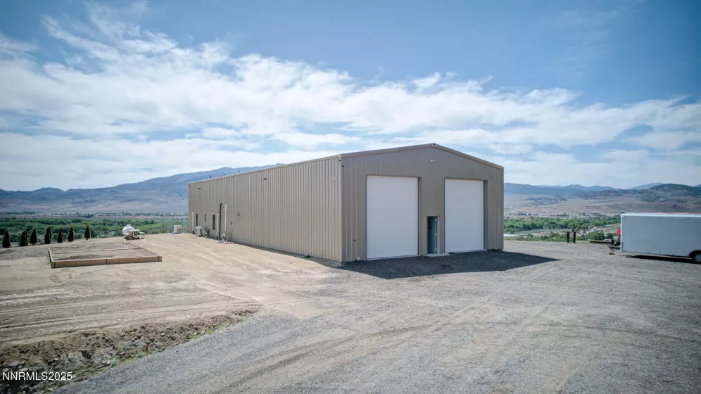 40 Flowery, Dayton, Nevada 89403, ,4 BathroomsBathrooms,Residential,Residential,Flowery,250050392
