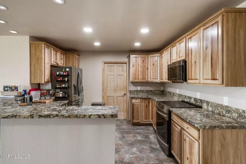 40 Flowery, Dayton, Nevada 89403, ,4 BathroomsBathrooms,Residential,Residential,Flowery,250050392