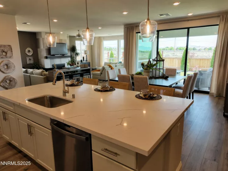 2350 Seaberry, Sparks, Nevada 89441, 4 Bedrooms Bedrooms, ,4 BathroomsBathrooms,Residential,Residential,Seaberry,250050395