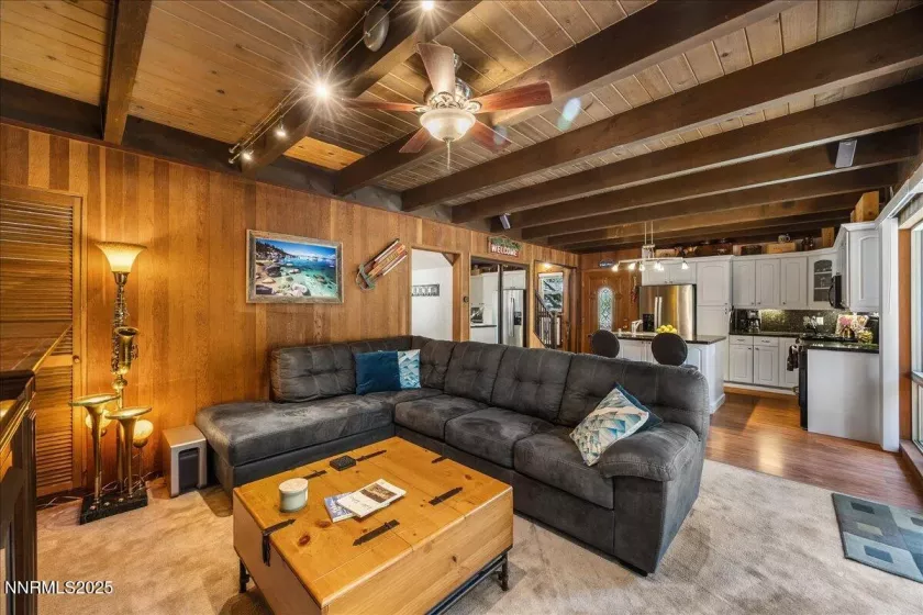 860 Gardner, South Lake Tahoe, California 96150, 3 Bedrooms Bedrooms, ,2 BathroomsBathrooms,Residential,Residential,Gardner,250050396